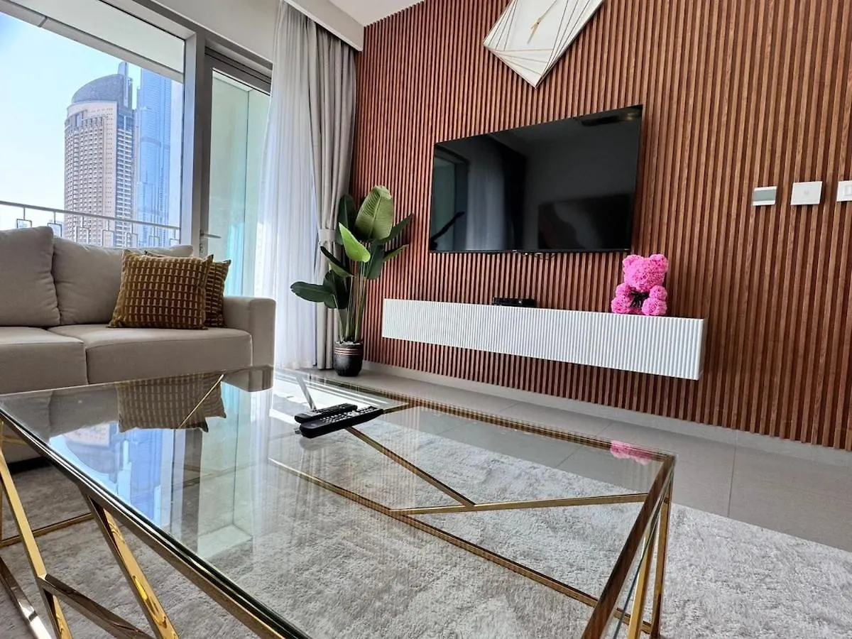 Iconic 2Br With Burj Khalifa & Downtown Views Daire Dubai